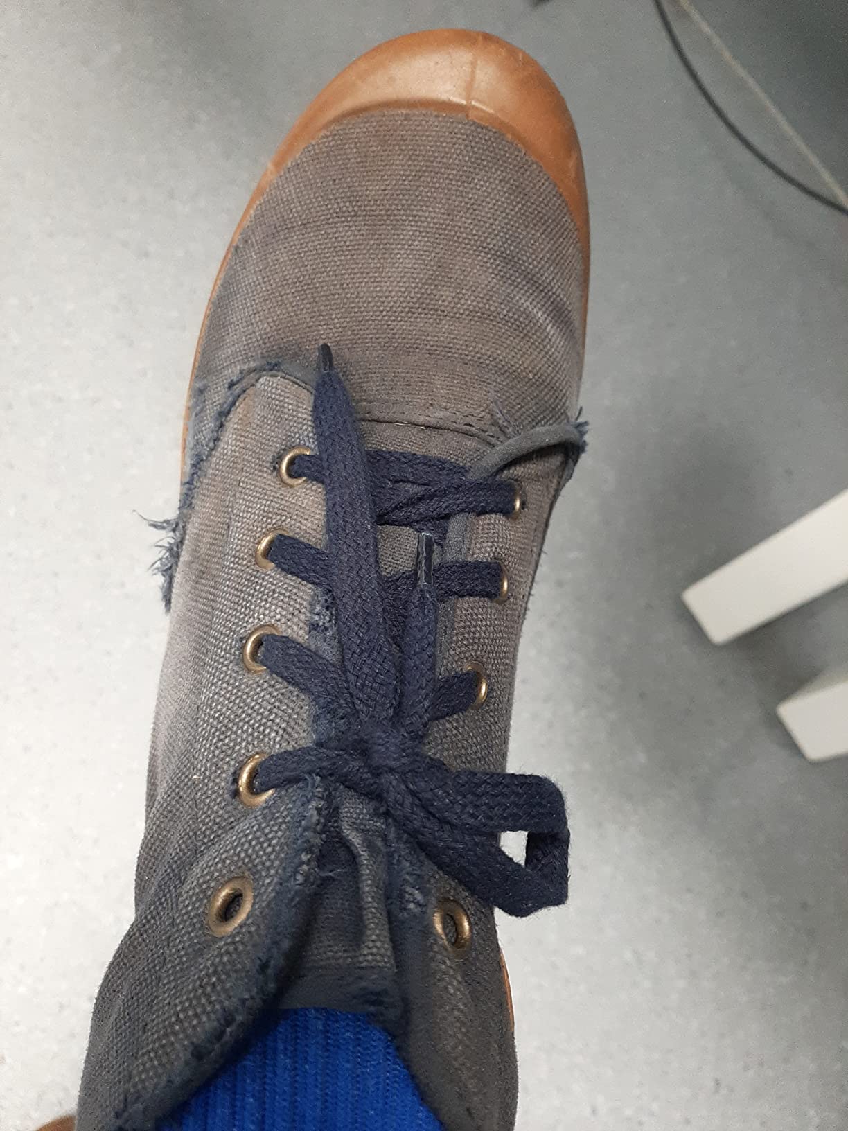 Okay, Farbe etwas dunkler