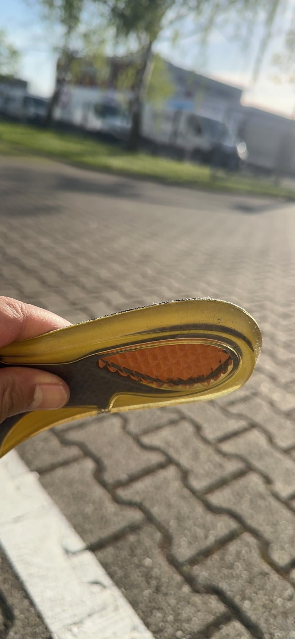 Bequem, muss man zuschneiden