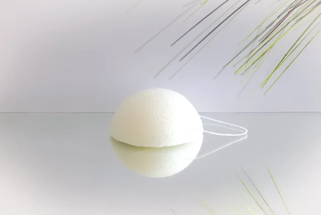 nawemo-konjac-schwamm-kollagen-gesichtspeeling image 1