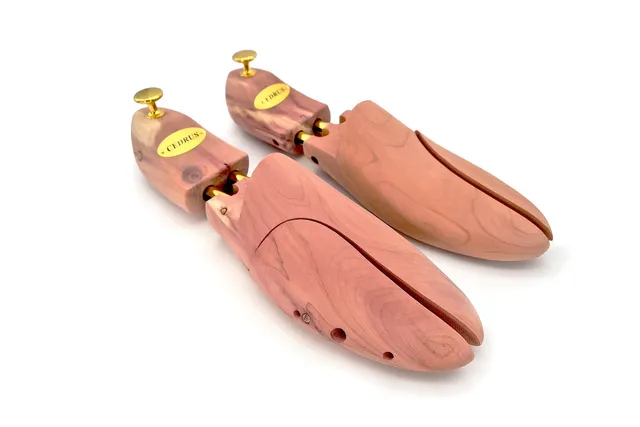ringelspitz-schuhspanner-zedernholz-premium-schuhpflege image 1